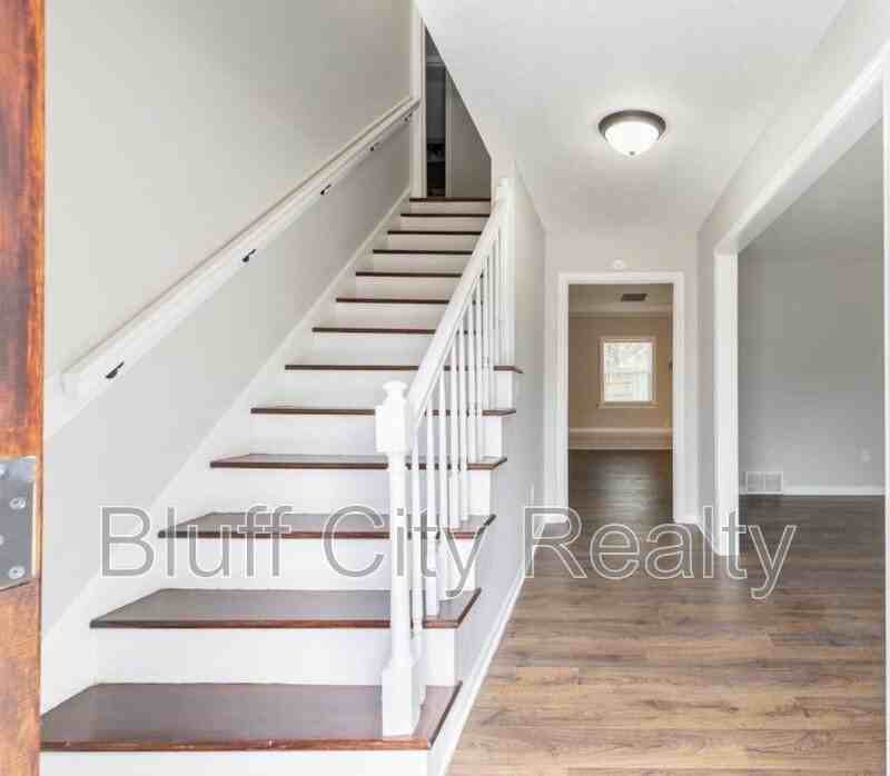 2329 Glencliff St - Photo 3 of 18