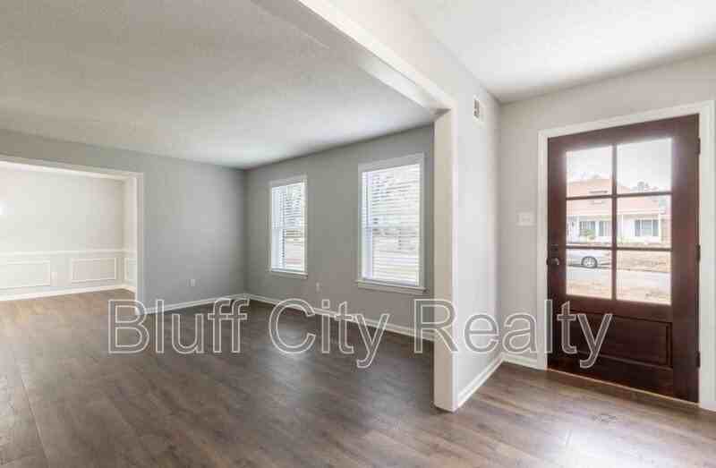 2329 Glencliff St - Photo 4 of 18