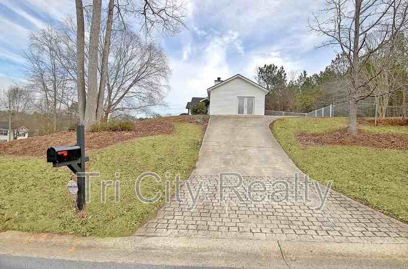 350 Cobbler Dr - Photo 3 of 50