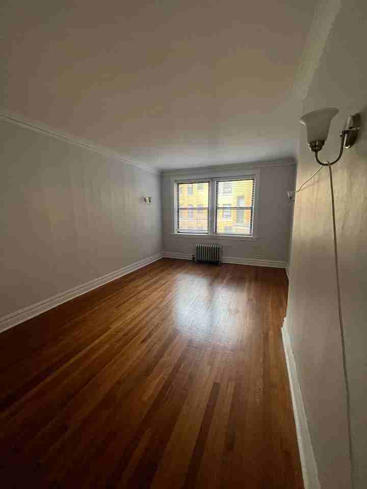 609 Hinman Ave #1I - Photo 2 of 22