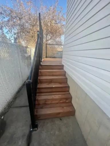 9707 75a St Nw - Photo 2 of 30