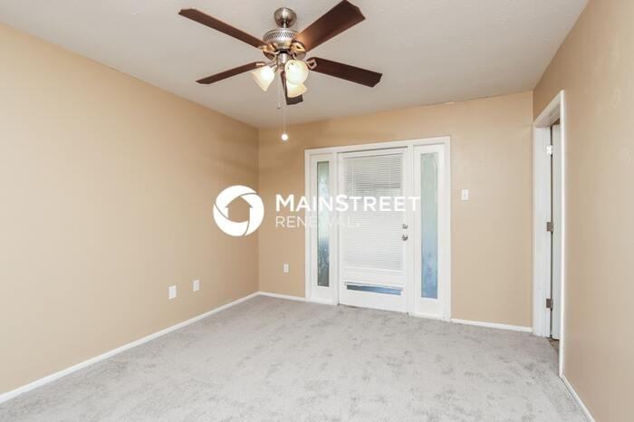 435 Rome Ave Ne - Photo 7 of 16