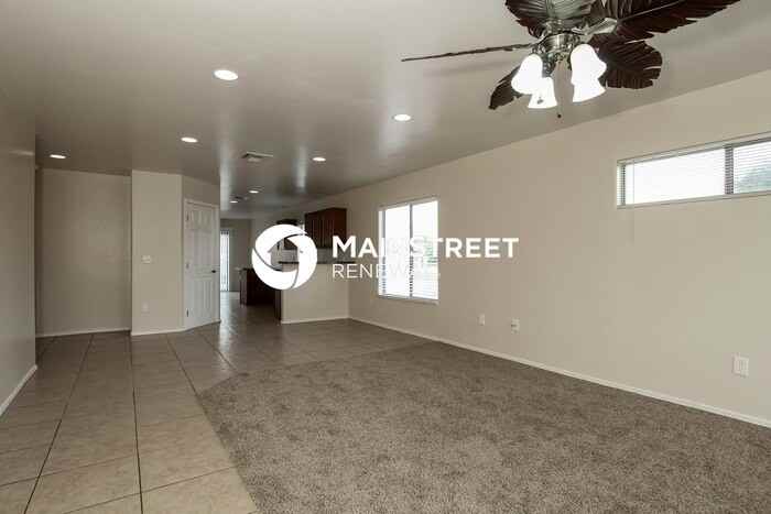 2133 E 35th St - Photo 3 of 16