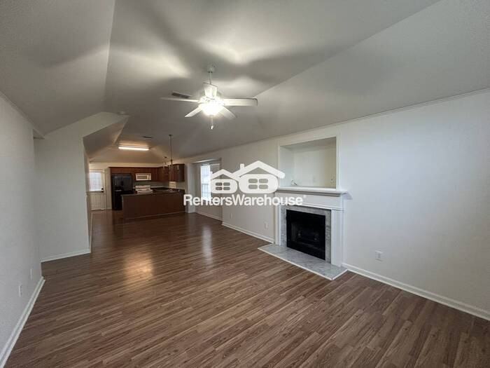 2147 Village Ln - Photo 3 of 27