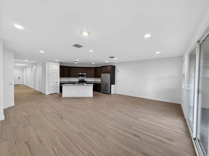 9543 W Mulberry Dr - Photo 4 of 50