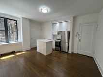 140 E 46th St #5N - Photo 1 of 1
