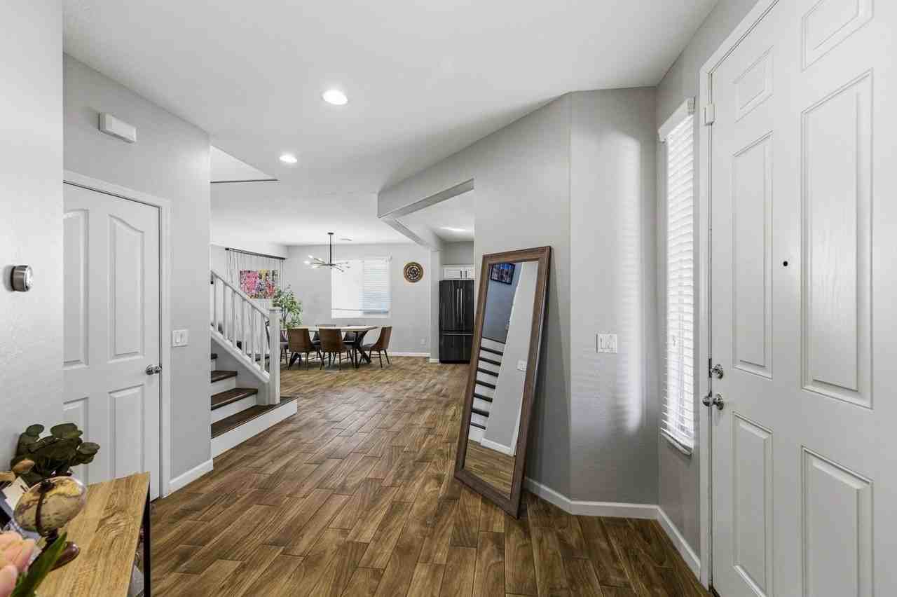 2220 E Flintlock Dr - Photo 7 of 14