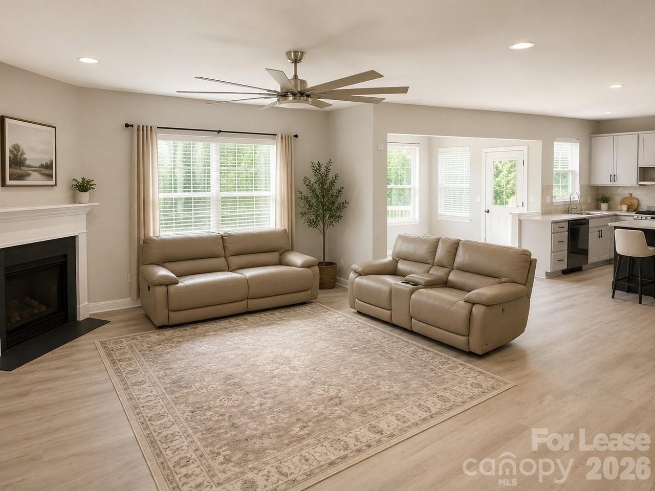 2052 Angel Oak Dr - Photo 4 of 17