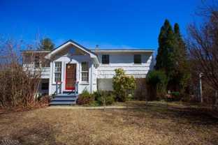 50 Mountain View Ave - Photo 1 of 1