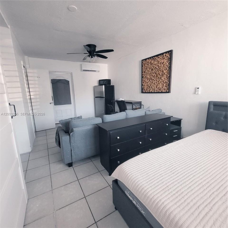 3405 W Lake Pl #1 - Photo 7 of 11