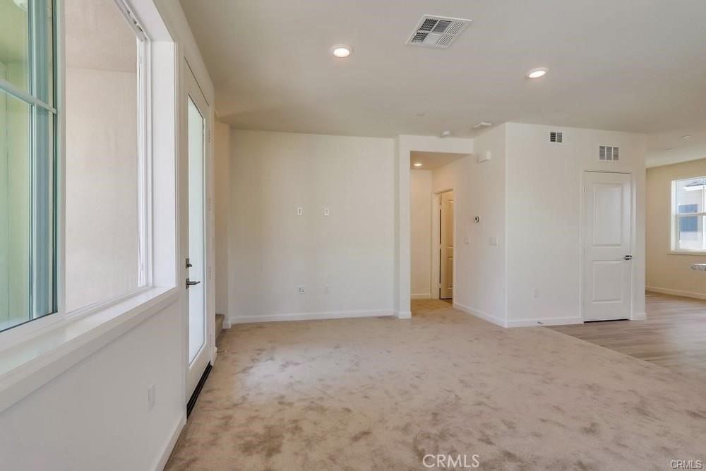 4336 Canyon Coral Ln - Photo 5 of 16