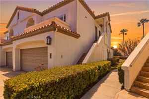 featured image of 7 Wimbledon Ct
