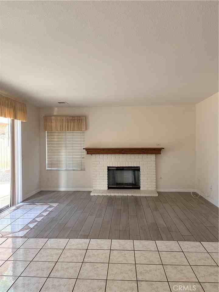 29738 Vail Brook Dr - Photo 4 of 40