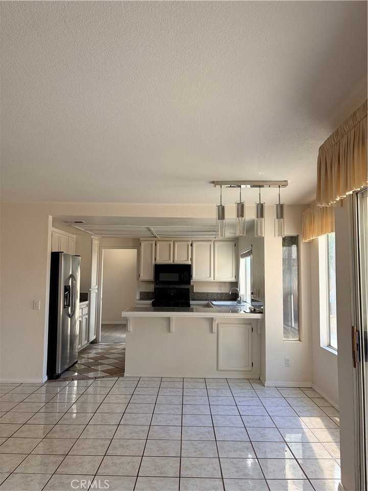 29738 Vail Brook Dr - Photo 5 of 40