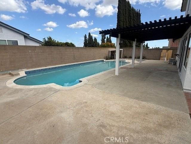 2214 Montague Cir - Photo 3 of 19