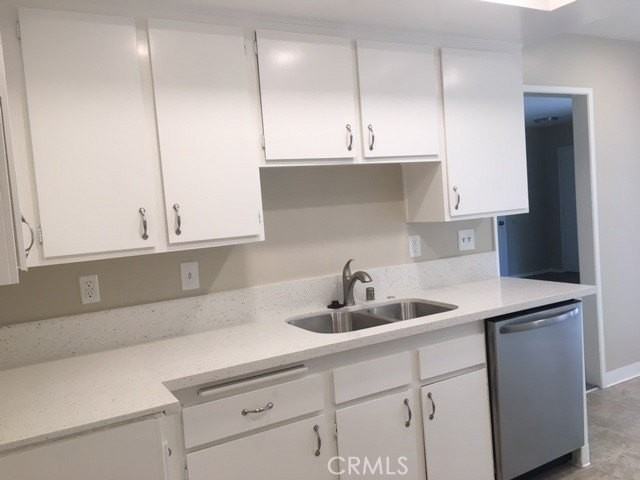 5751 Laguna Way - Photo 5 of 22