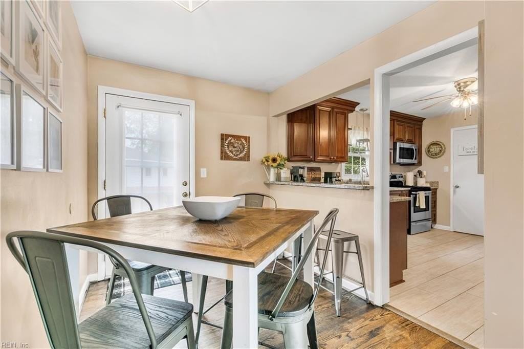 304 Wales Cir - Photo 6 of 21