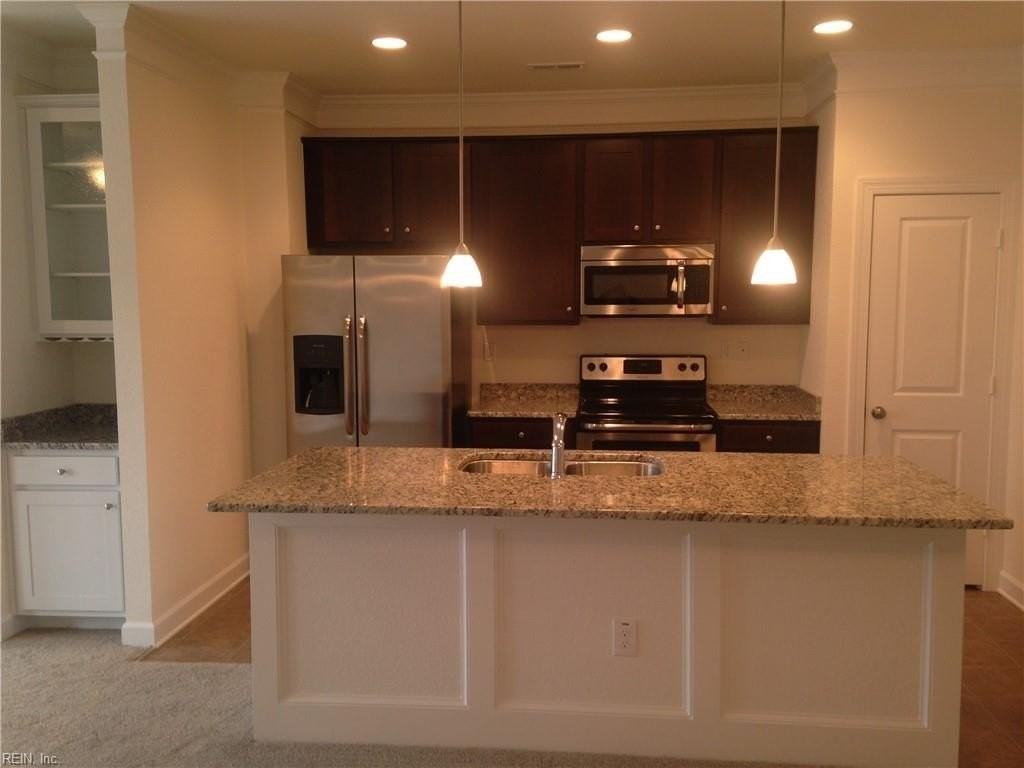 516 Abelia Way - Photo 5 of 17