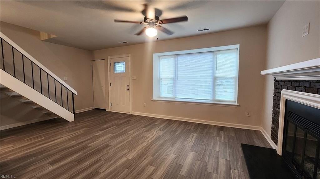 3222 Scarborough Way - Photo 3 of 18