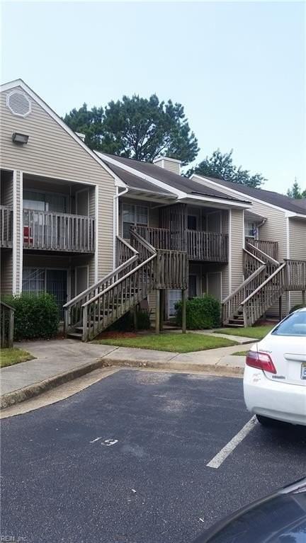 16 Lakeside Cres #B - Photo 2 of 14