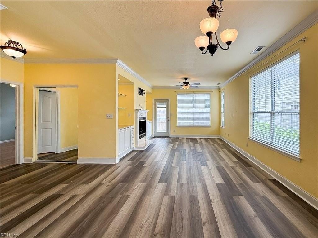 1836 Kensal Green Dr - Photo 6 of 33