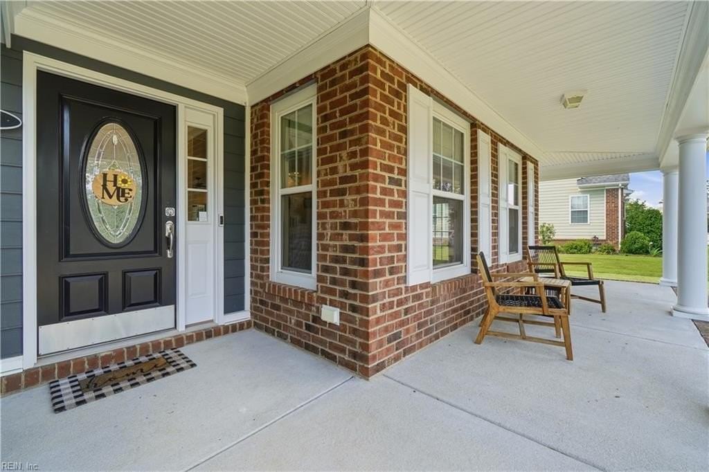 1225 Lambeth Ln - Photo 4 of 45