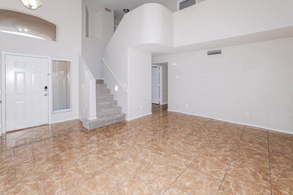 4124 E Anderson Dr - Photo 4 of 17