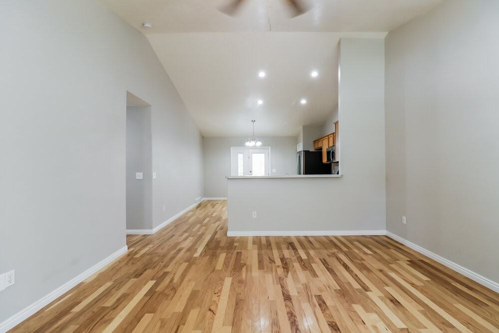 4049 E Sioux St - Photo 5 of 16