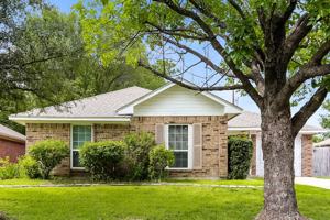 featured image of 704 Brookhaven Dr