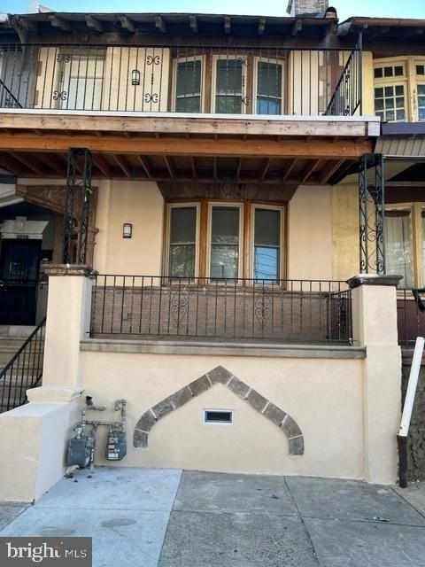 207 S 53rd St #1stFL - Photo 2 of 15