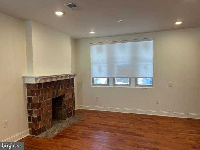 207 S 53rd St #1stFL - Photo 6 of 15