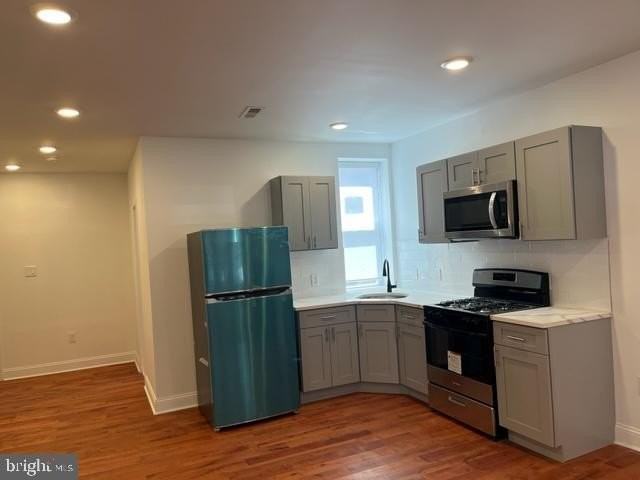 207 S 53rd St #1stFL - Photo 7 of 15