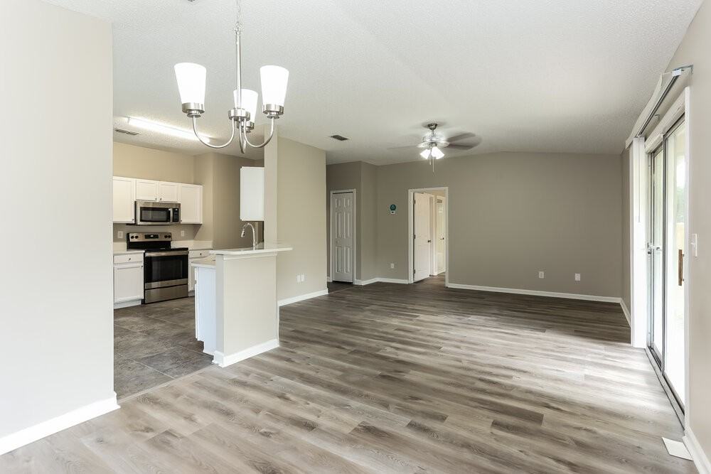 3318 Side Out Ct - Photo 5 of 16