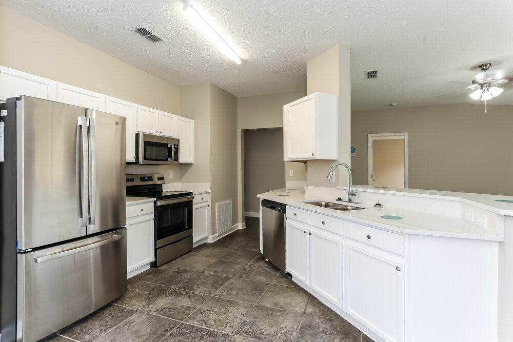 3318 Side Out Ct - Photo 7 of 16