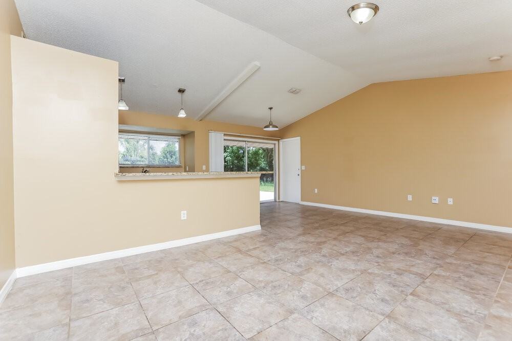 5343 Broken Pine Cir - Photo 5 of 25