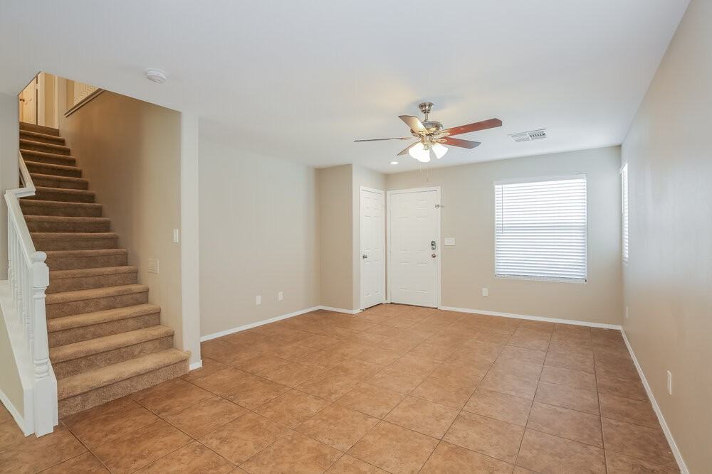 8300 Wildwood Glen Dr - Photo 5 of 17
