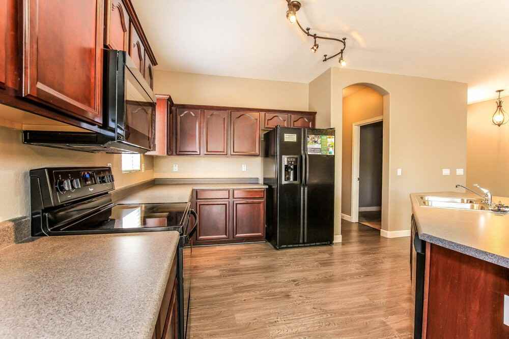 14133 W Crocus Dr - Photo 4 of 15