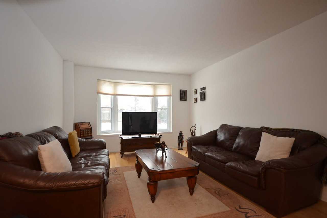 3049 Uplands Drive - Photo 4 of 4