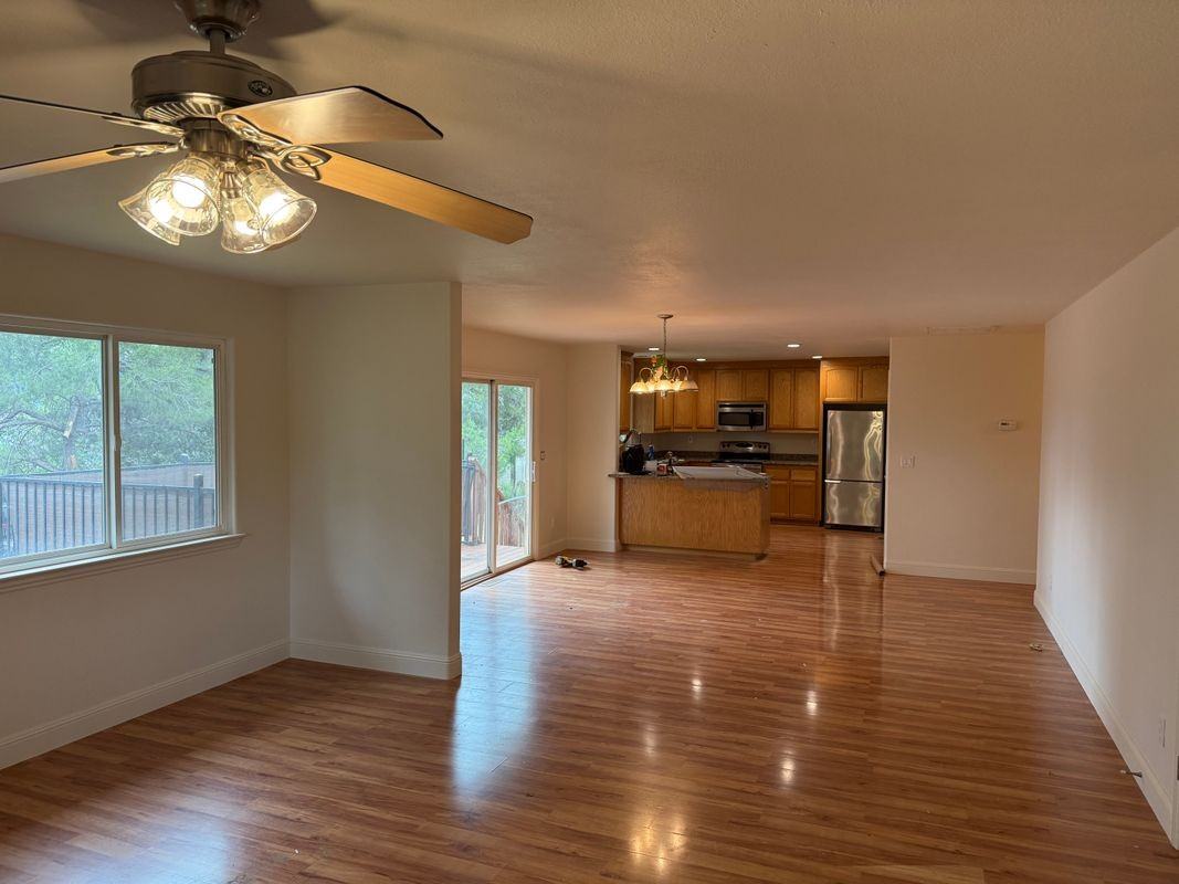 16656 Pinecrest Ct - Photo 2 of 19