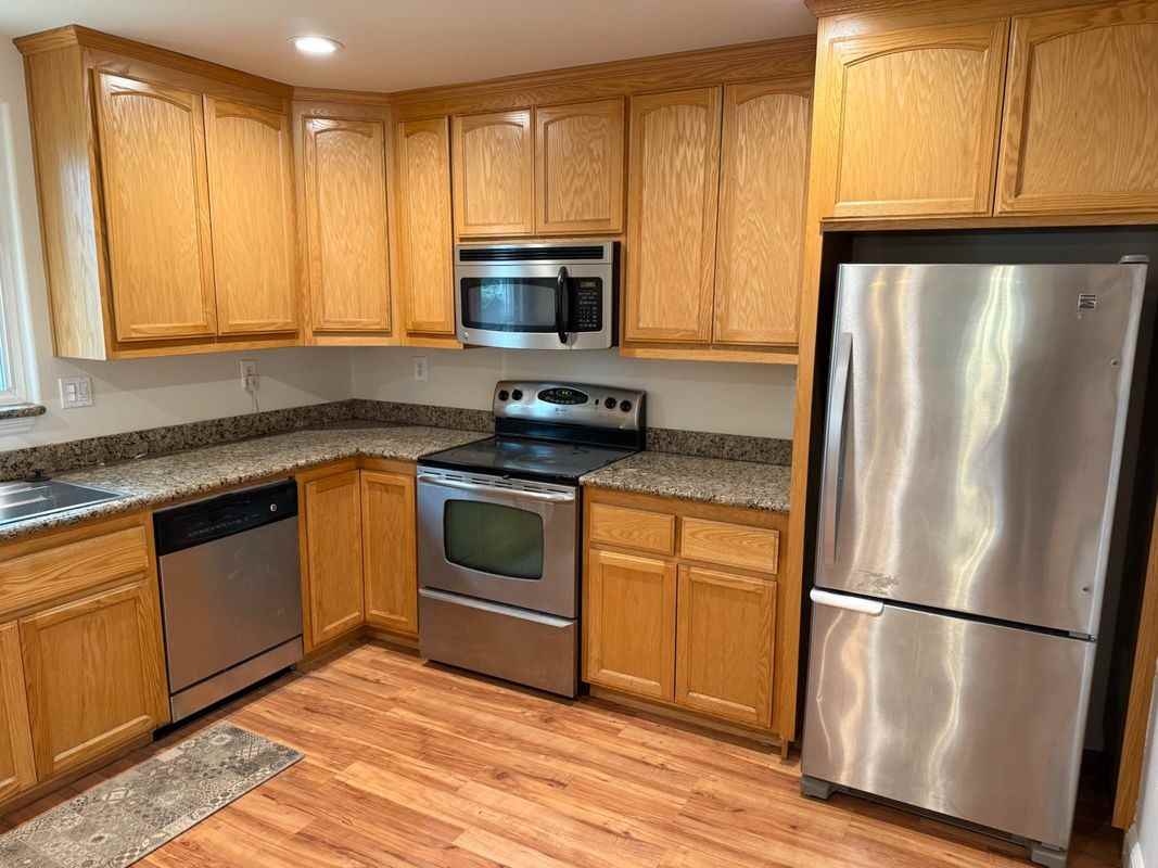 16656 Pinecrest Ct - Photo 3 of 19