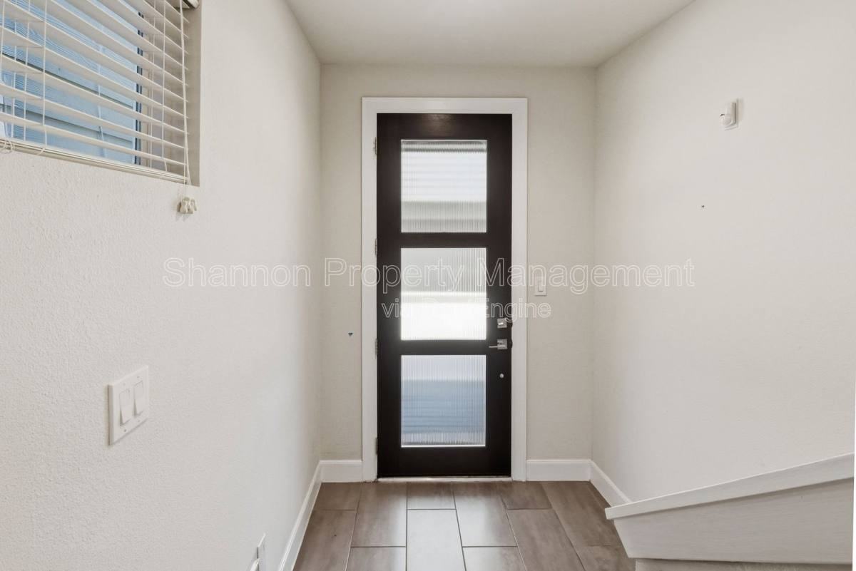 3024 Charline Ave - Photo 3 of 10