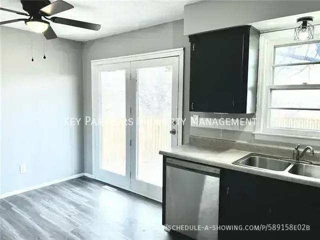15312 E 48th St - Photo 7 of 20