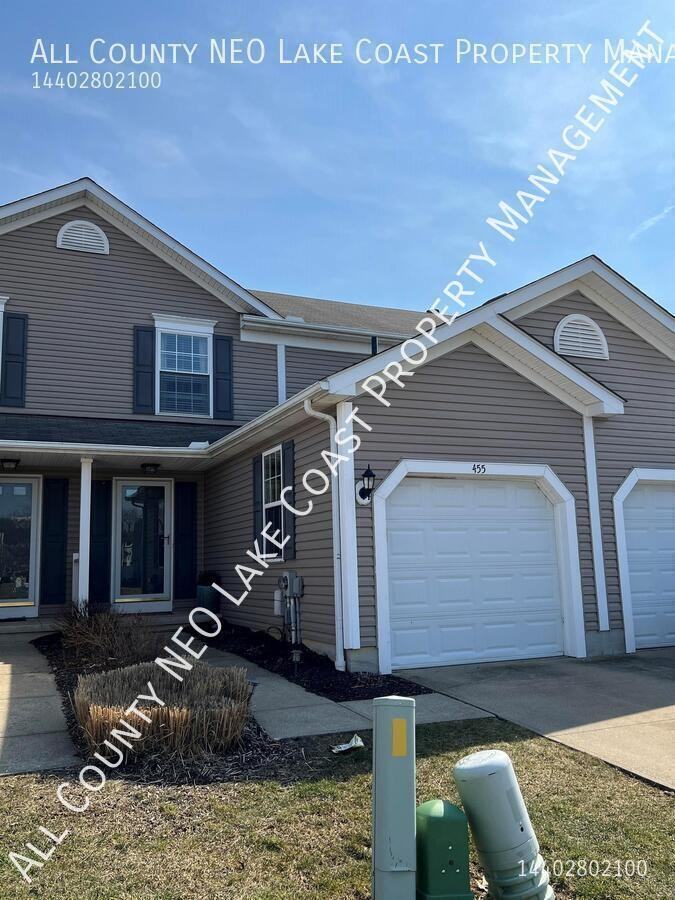 455 Rachel Ln - Photo 2 of 9