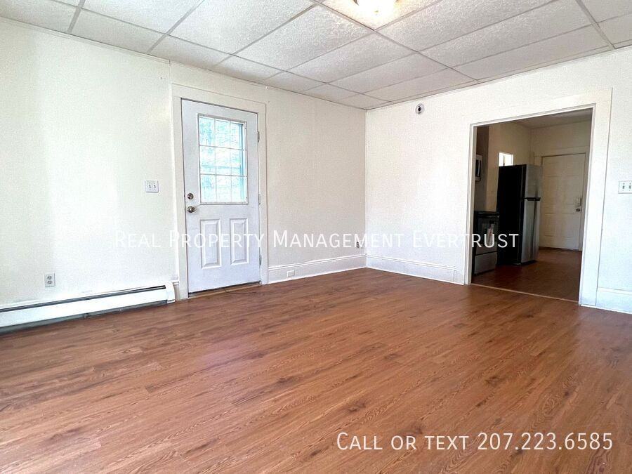 246 Cumberland St #1 - Photo 5 of 12