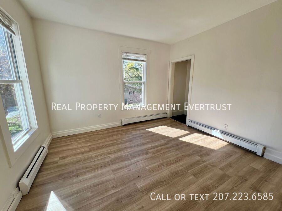 246 Cumberland St #1 - Photo 7 of 12