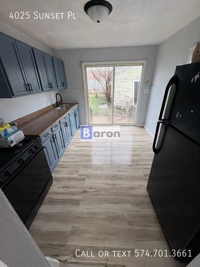 4025 Sunset Pl - Photo 6 of 7