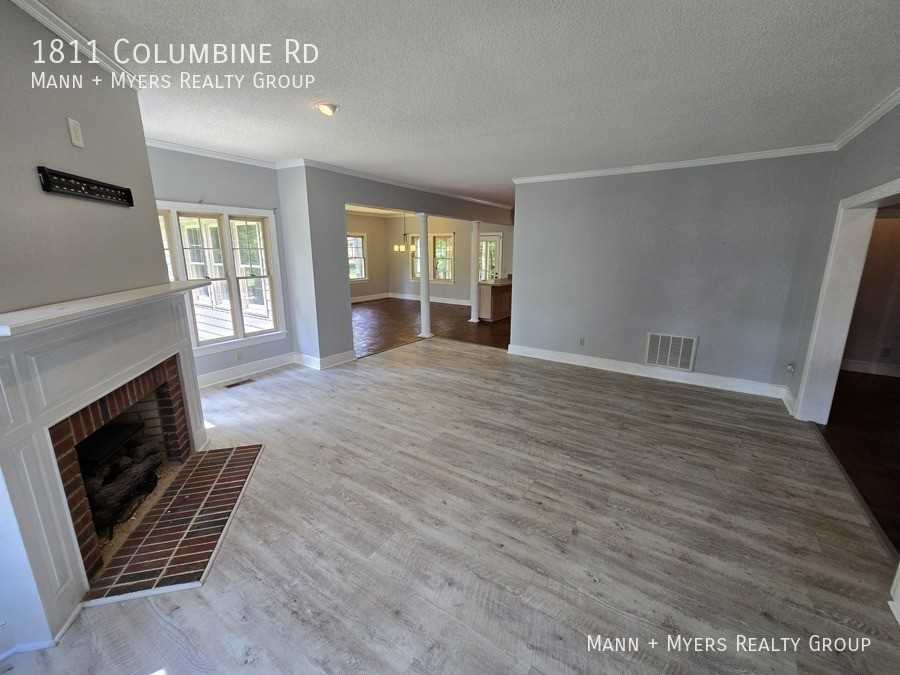 1811 Columbine Rd - Photo 6 of 41