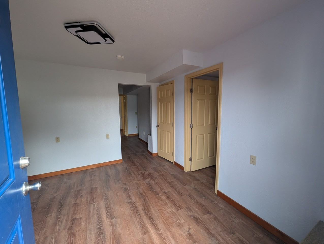 5819 Bayview Ave - Photo 2 of 22