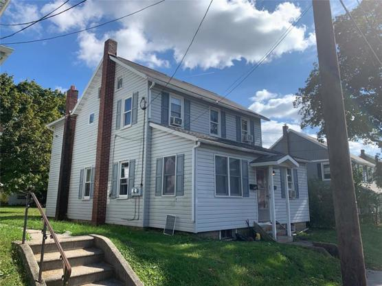253 N Broadway - Photo 2 of 13