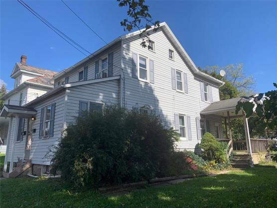 253 N Broadway - Photo 3 of 13